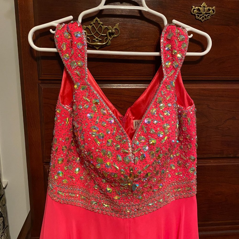 Elegant Prom Dress - Picture 4 of 7